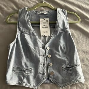 Zara denim short vest with buttons. Sz S
